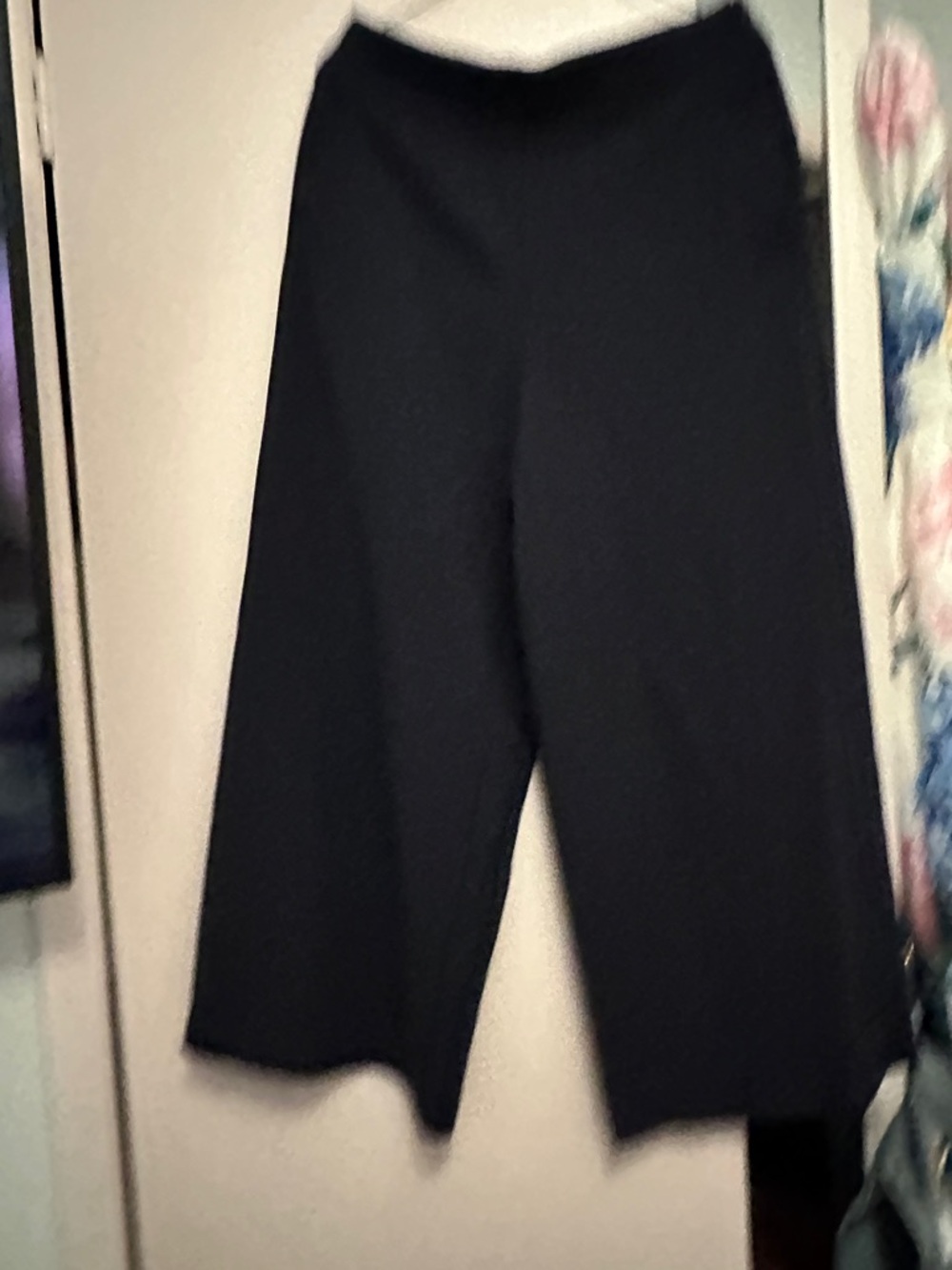 Black Wide-Leg Women's Pants